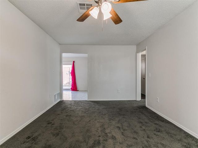 1064 NW 7th Place, Moore, OK 73160