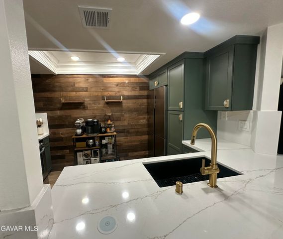 18223 Soledad Canyon Apt 45, Santa Clarita, CA 91387