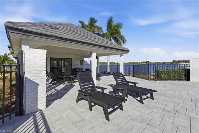 5090 Harborage DR, Fort Myers, FL 33908