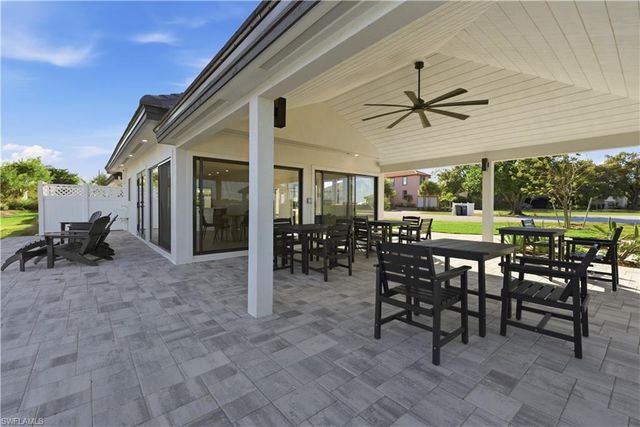 5090 Harborage DR, Fort Myers, FL 33908