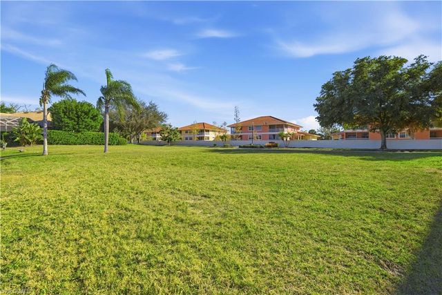 5090 Harborage DR, Fort Myers, FL 33908