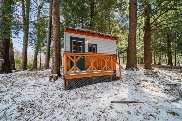 647 Cross Country Road, Pembroke, NH 03275