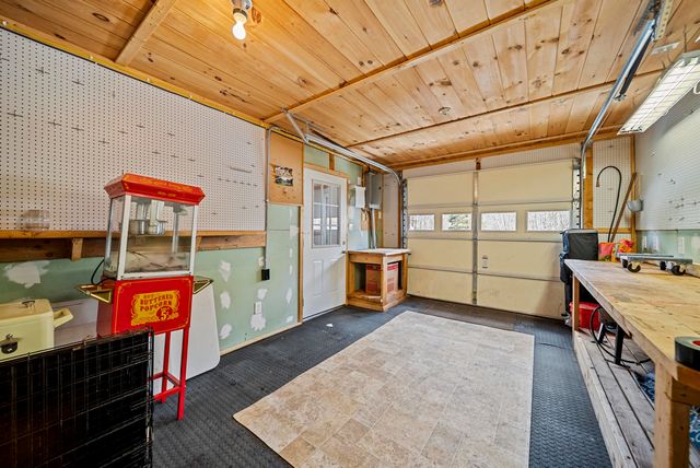 647 Cross Country Road, Pembroke, NH 03275