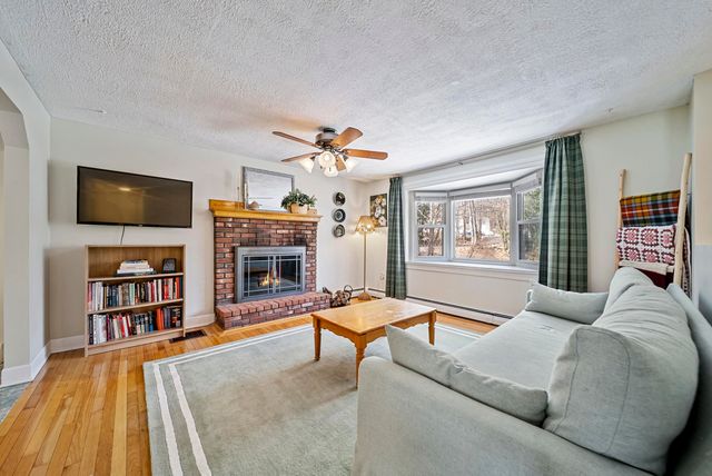 647 Cross Country Road, Pembroke, NH 03275