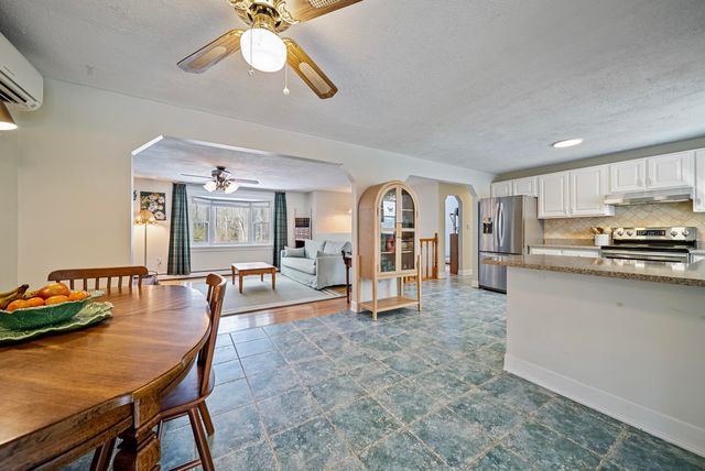 647 Cross Country Road, Pembroke, NH 03275