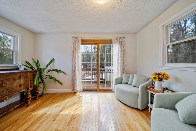 647 Cross Country Road, Pembroke, NH 03275