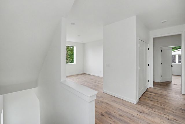 213 Walnutwood Lane, Nashville, TN 37211