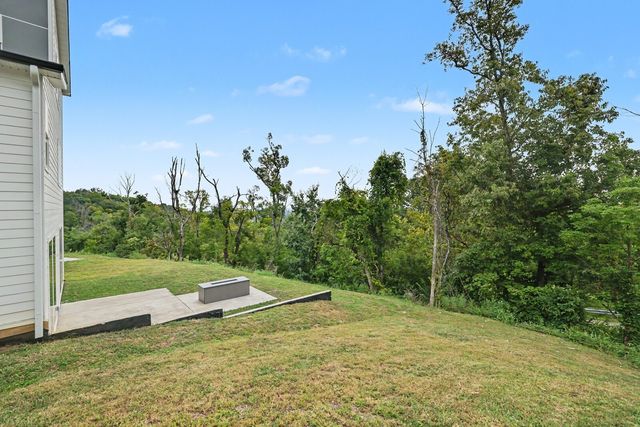 213 Walnutwood Lane, Nashville, TN 37211