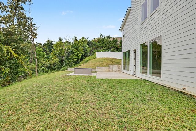 213 Walnutwood Lane, Nashville, TN 37211