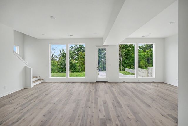 213 Walnutwood Lane, Nashville, TN 37211