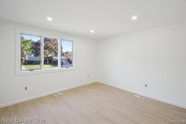 43051 Fernwood Street, Canton, MI 48187