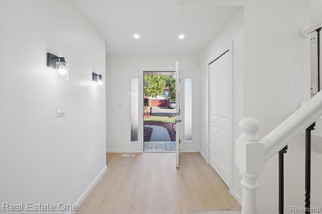 43051 Fernwood Street, Canton, MI 48187