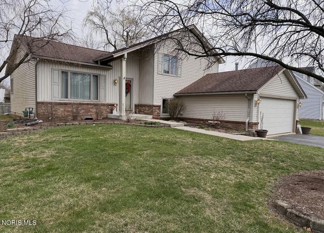 9718 Millcroft Road, Perrysburg, OH 43551