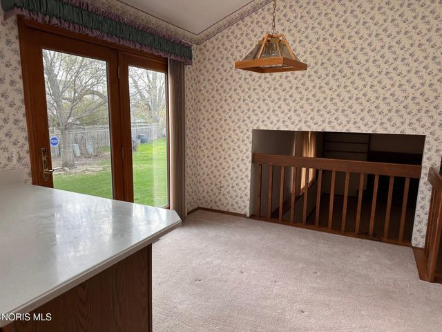 9718 Millcroft Road, Perrysburg, OH 43551