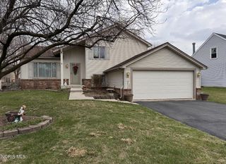 9718 Millcroft Road, Perrysburg, OH 43551