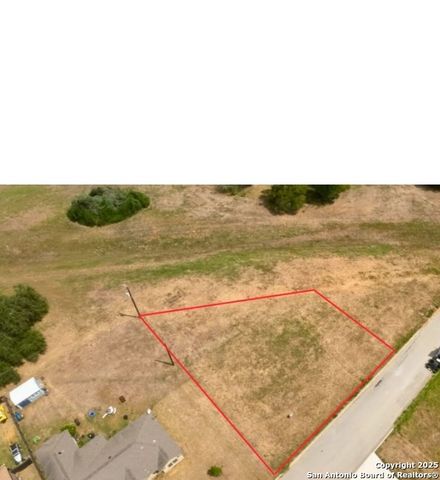 149 Parkcrest, Floresville, TX 78114