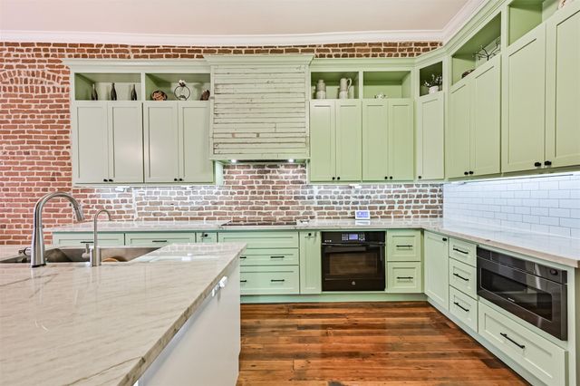 1805 Market Street, Galveston, TX 77550