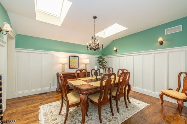 121 Maxim Dr, Hopatcong Boro, NJ 07843