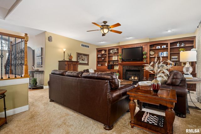 6410 W Willow Oak Court, Edwards, IL 61528