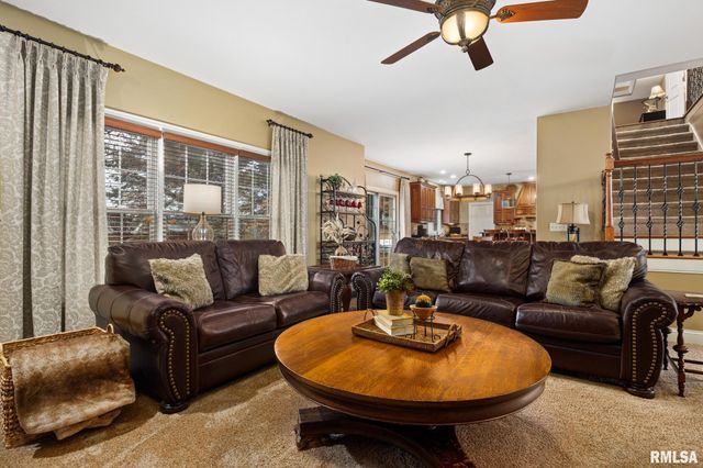 6410 W Willow Oak Court, Edwards, IL 61528