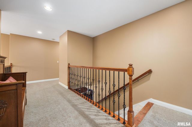 6410 W Willow Oak Court, Edwards, IL 61528