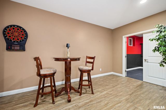 6410 W Willow Oak Court, Edwards, IL 61528