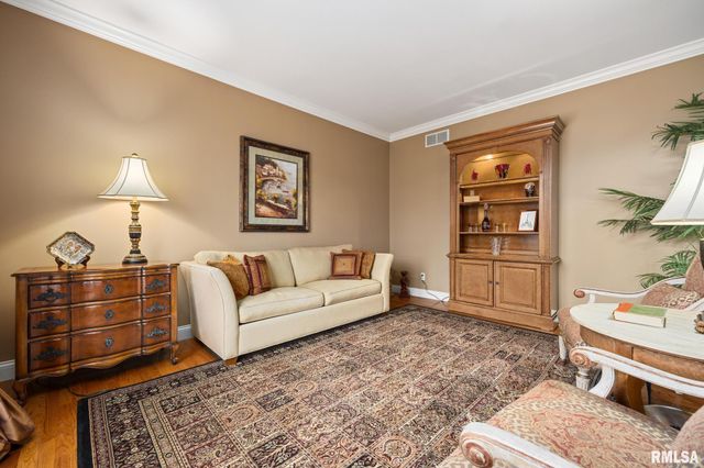 6410 W Willow Oak Court, Edwards, IL 61528