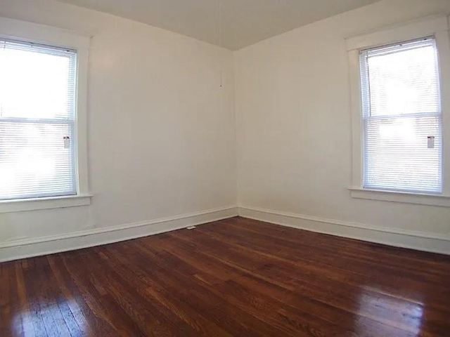 37 E 32nd Street, Kansas City, MO 64111