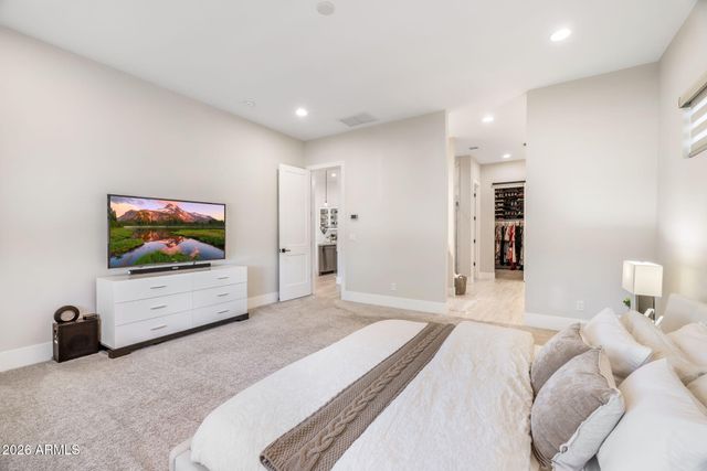 37239 N 11TH Avenue, Phoenix, AZ 85086