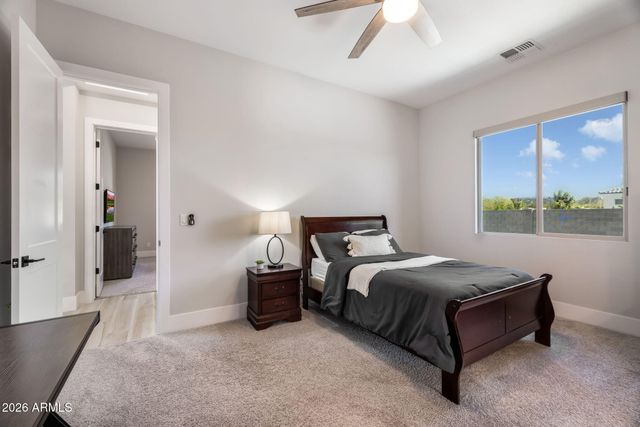 37239 N 11TH Avenue, Phoenix, AZ 85086