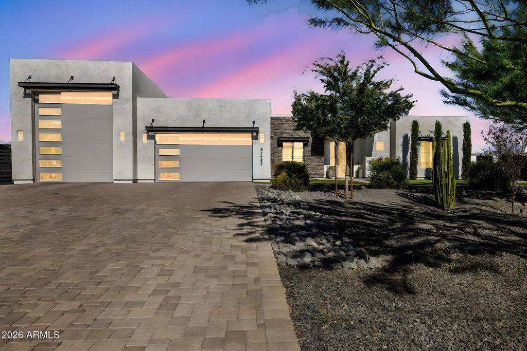 37239 N 11TH Avenue, Phoenix, AZ 85086