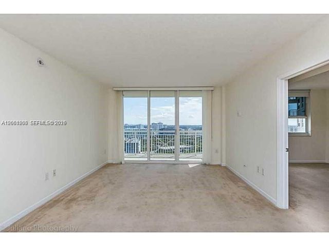 19501 W Country Club Drive 2205, Aventura, FL 33180