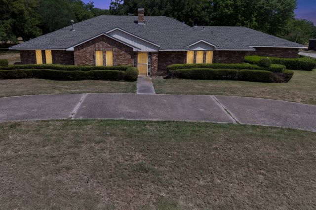 116 E Fork Road, Sunnyvale, TX 75182