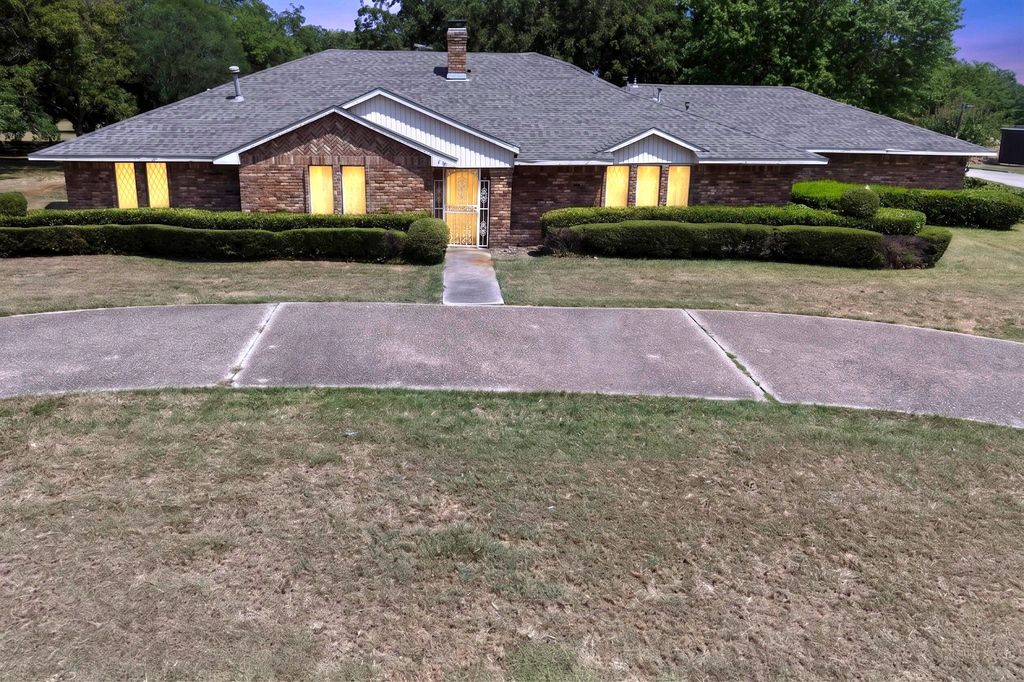 116 E Fork Road, Sunnyvale, TX 75182