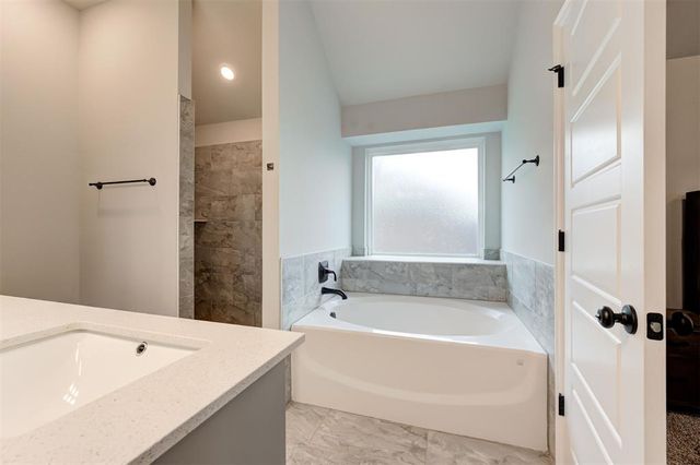 4228 NW 156th Terrace, Edmond, OK 73013