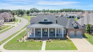 101 Rue De Nimes, Broussard, LA 70518