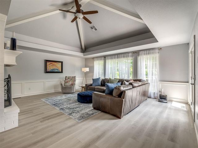 5621 Oak Tree Road, Edmond, OK 73025