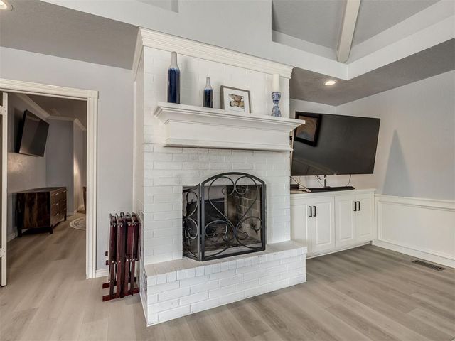 5621 Oak Tree Road, Edmond, OK 73025