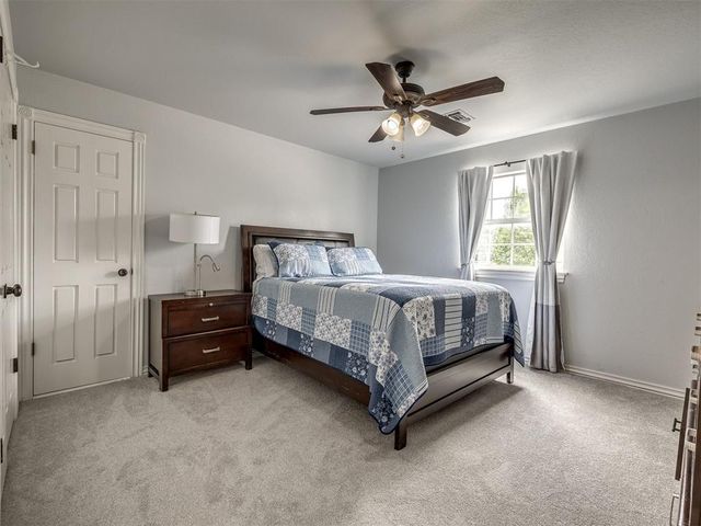5621 Oak Tree Road, Edmond, OK 73025