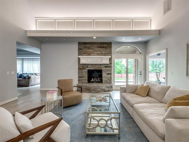5621 Oak Tree Road, Edmond, OK 73025