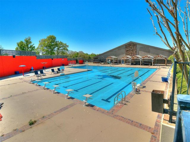 5621 Oak Tree Road, Edmond, OK 73025