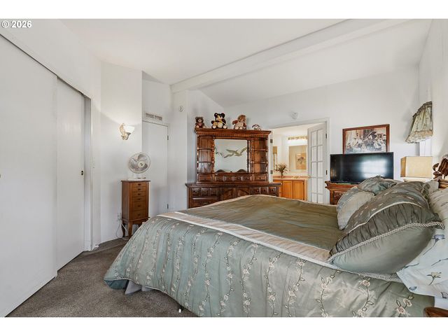 17728 Nw SHADY FIR Loop, Beaverton, OR 97006