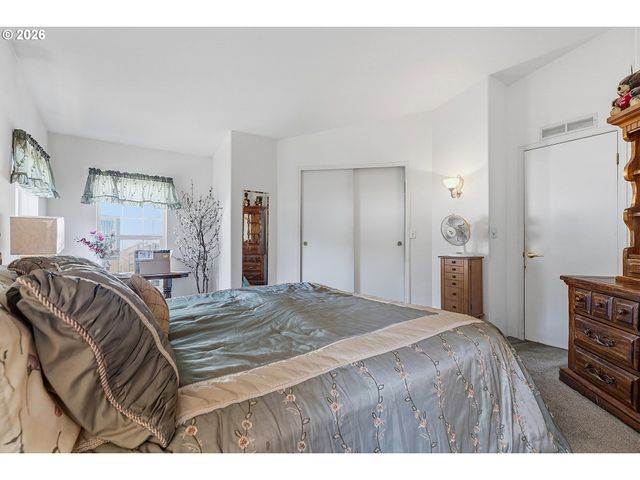17728 Nw SHADY FIR Loop, Beaverton, OR 97006