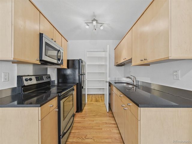 636 N Washington Street 205, Denver, CO 80203