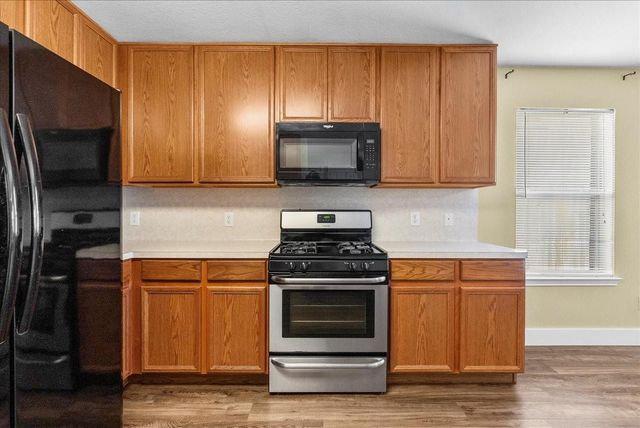 8004 Fallen Oak Lane, Texas City, TX 77591