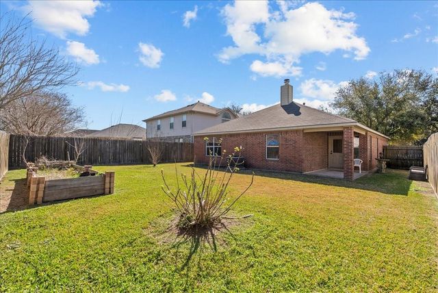 8004 Fallen Oak Lane, Texas City, TX 77591
