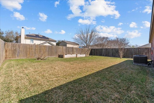 8004 Fallen Oak Lane, Texas City, TX 77591