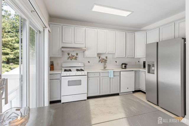 1203 Yarrow Circle, South Brunswick, NJ 08810