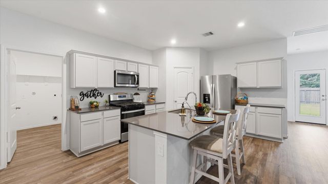 12818 Sunny Pass, Willis, TX 77318