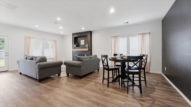 12818 Sunny Pass, Willis, TX 77318